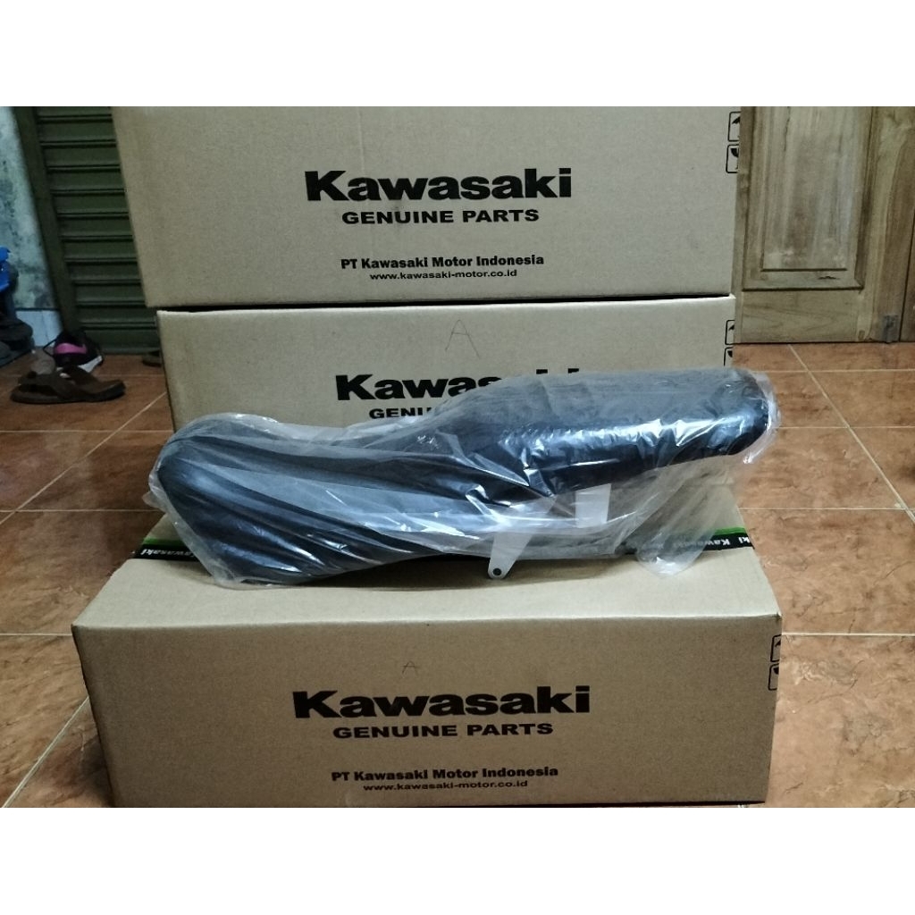 Jok Original Kawasaki Ninja SS/R