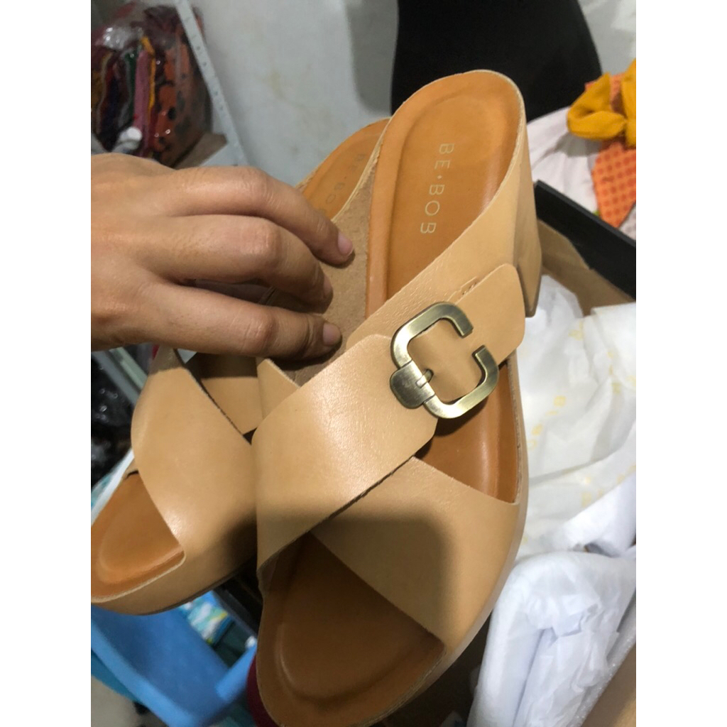 preloved sandal be bob heels coklat size 40