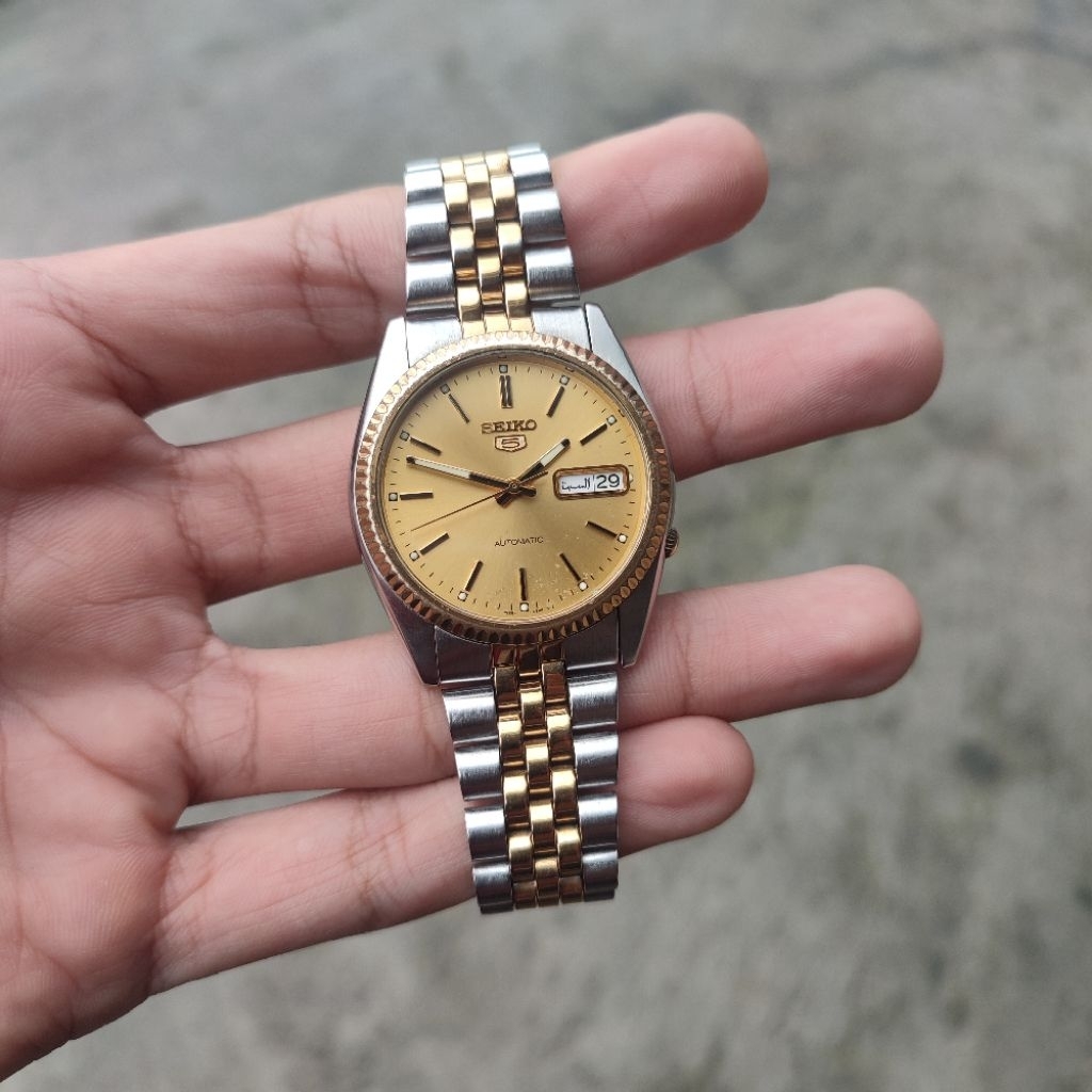 Jam Tangan Seiko 5 President SNXJ92
