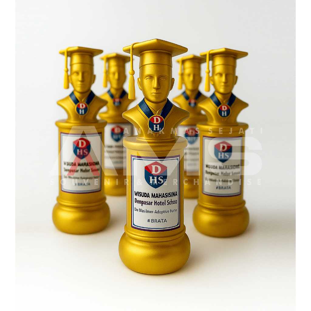 

AKSESORIS PATUNG WISUDA