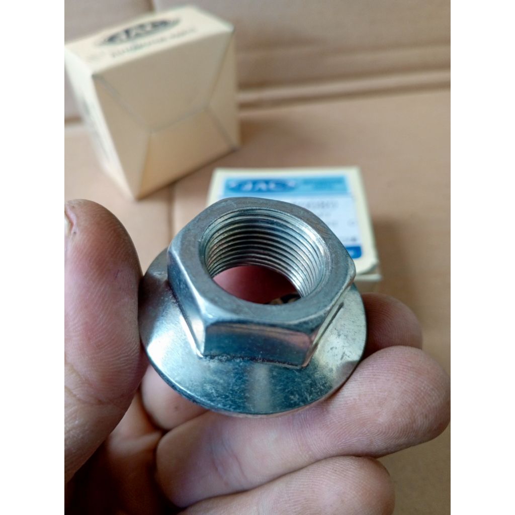 Mur as roda depan Toyota avanza Daihatsu xenia