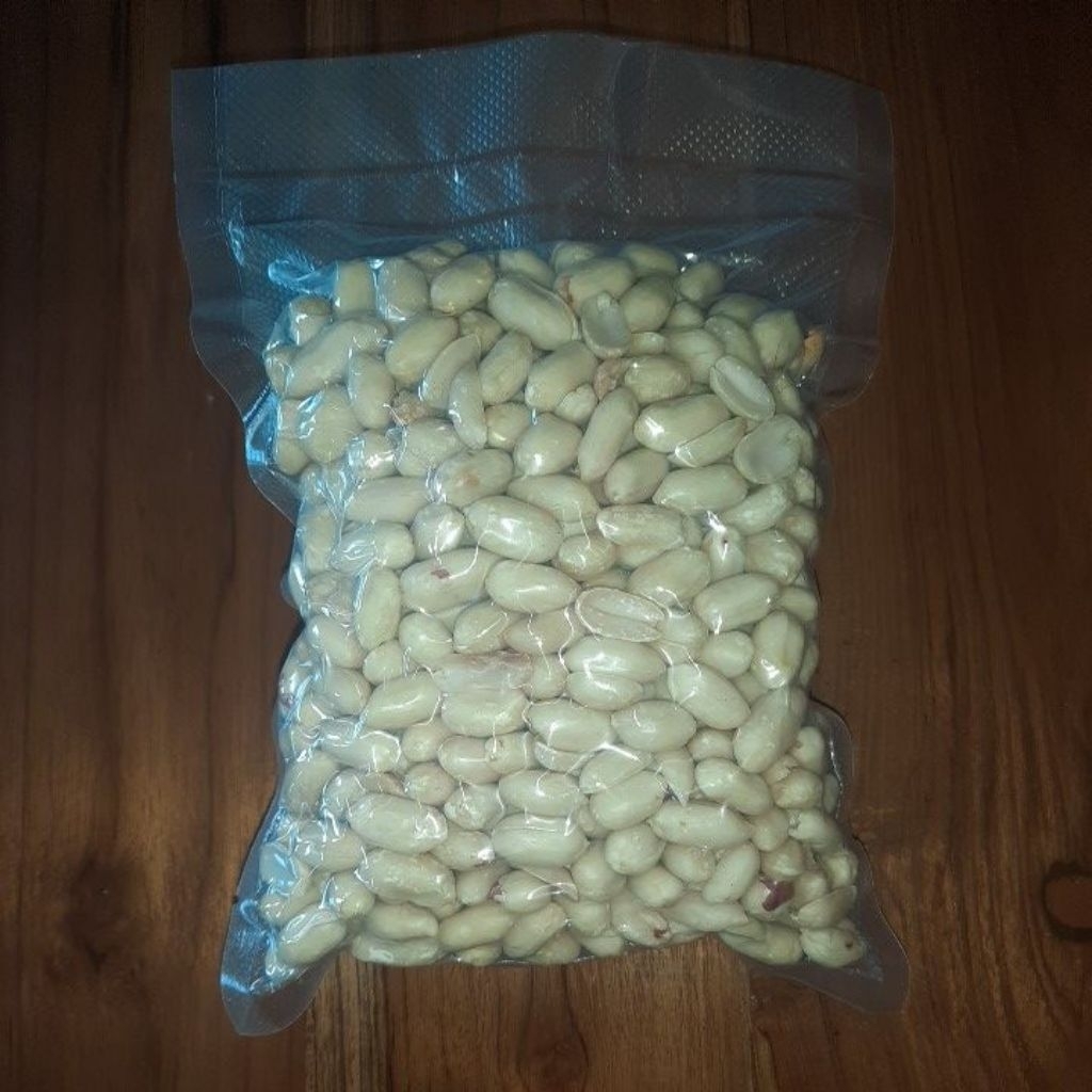 

KACANG TANAH KUPAS 500 GR