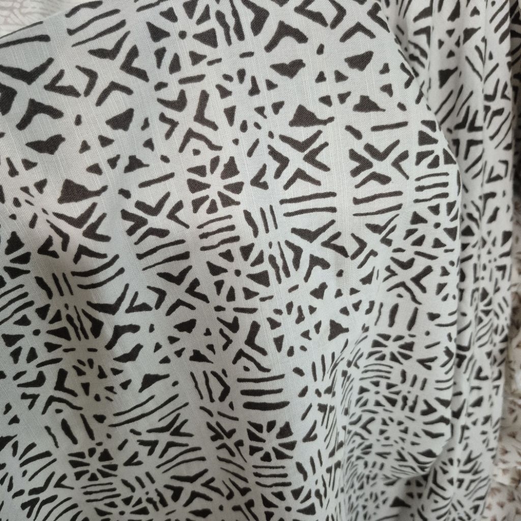 kain katun linen motif abstrak garment import-harga petsetengah meter