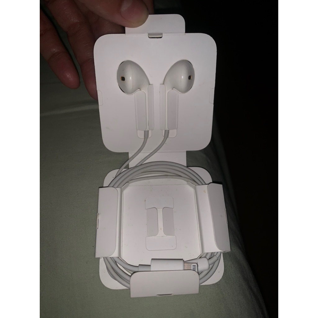 earpods lightning original bawaan iphone XS Max