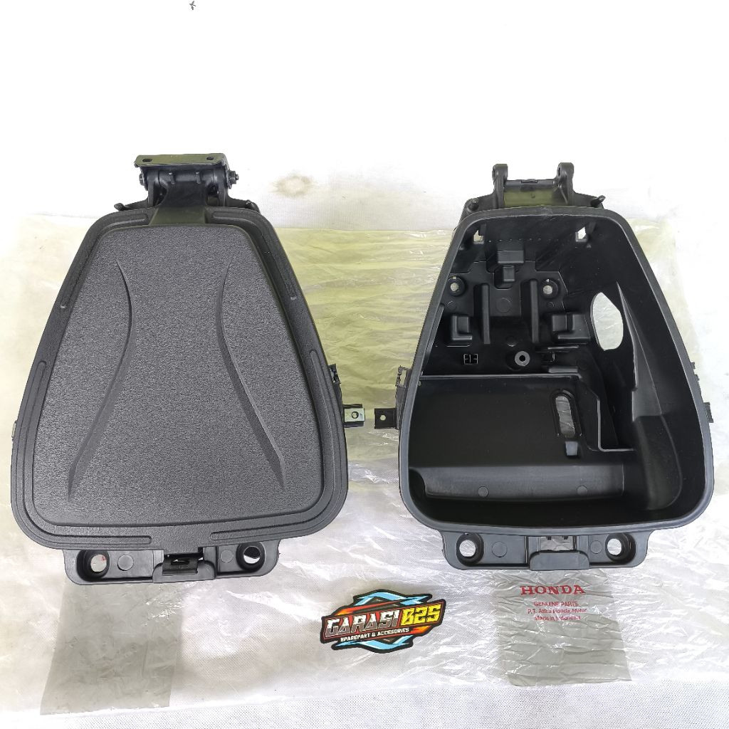 81250/8125A-KYT-940 box bagasi Scoopy karburator Scoopy lama original AHM