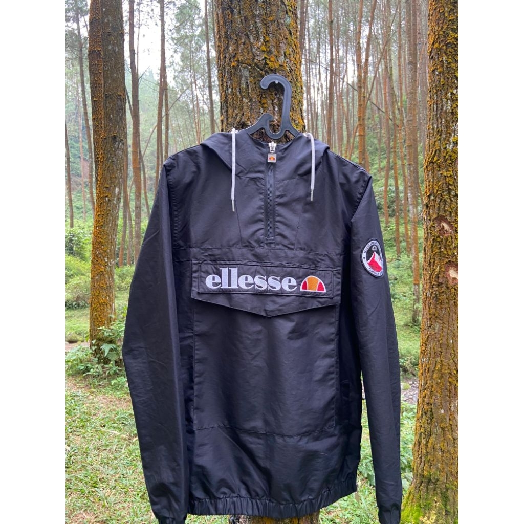 ellesse mont black