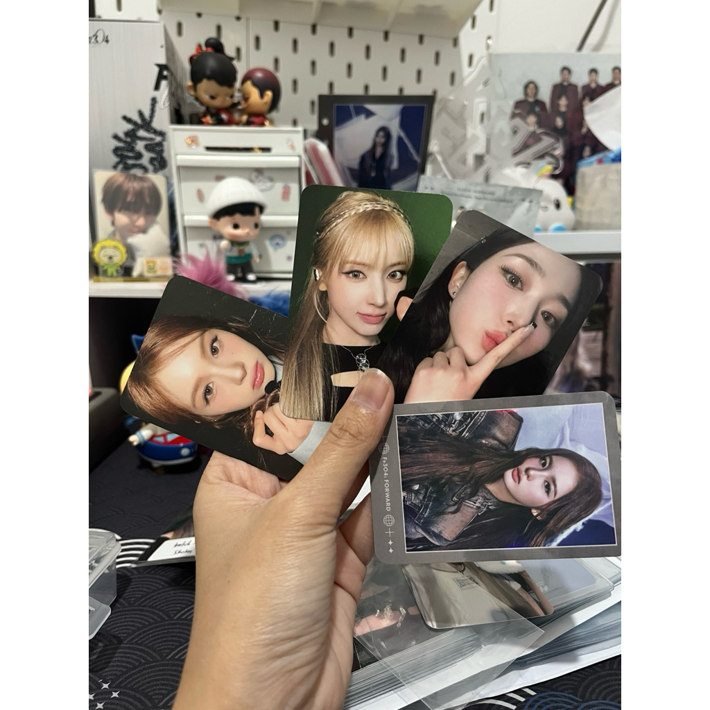 NMIXX Forward Photocard Sullyeon, Jiwoo, Haewon