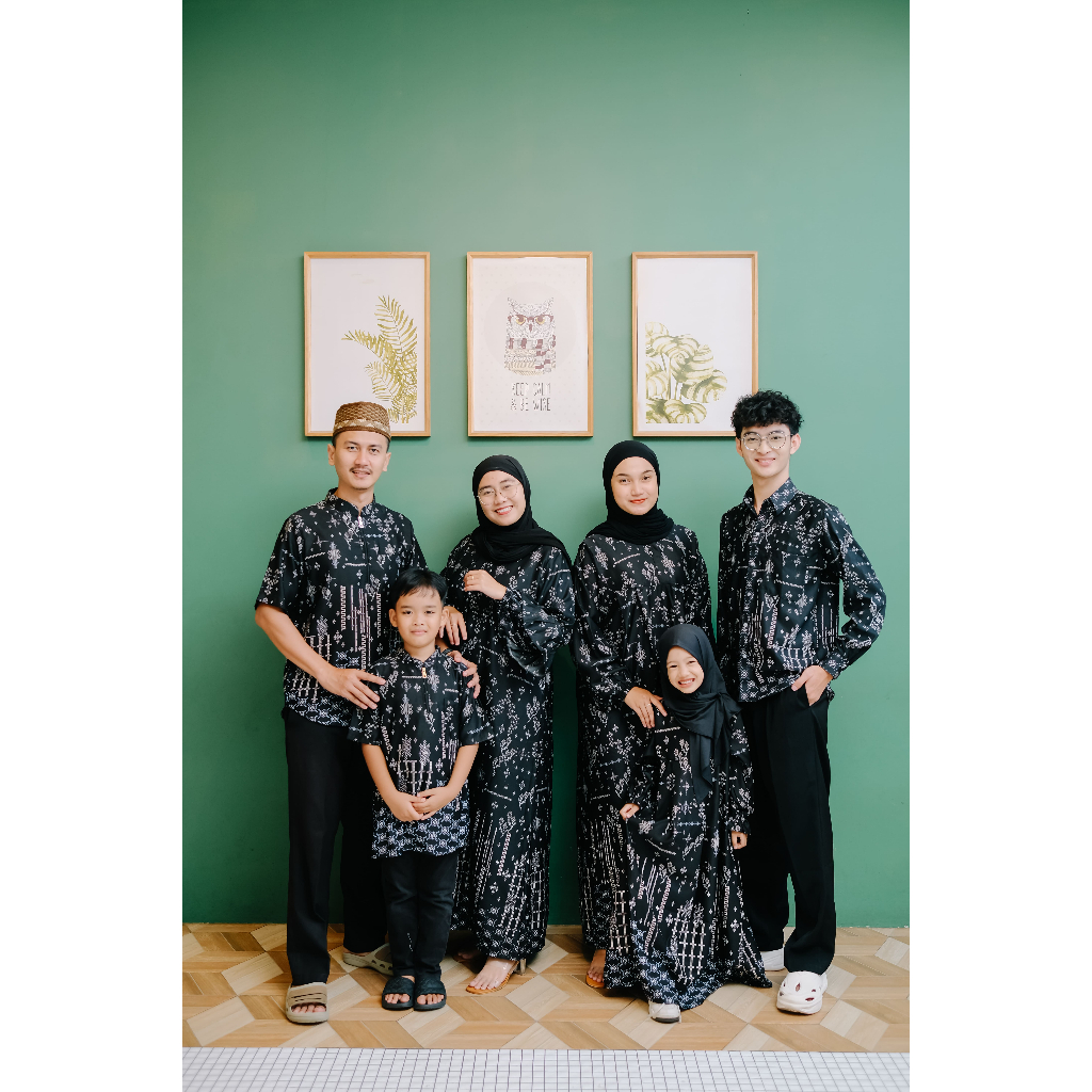 Bersamatemanhidup - Baju Muslim Sarimbit // Meera Black // Raya Series Couple Family // Baju Couple 