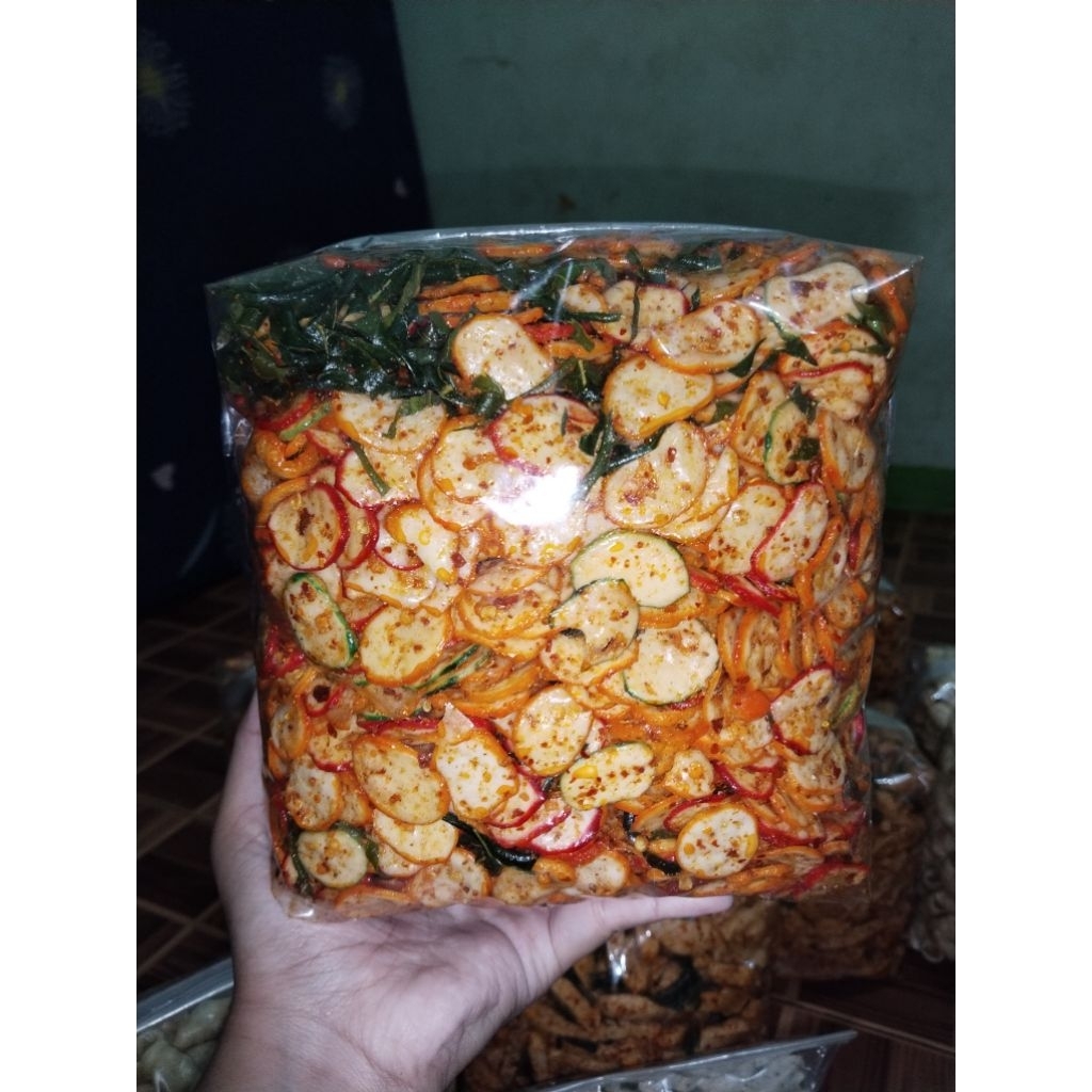 

SEBLAK KERING CIKRUH DAUN JERUK BERAT 1000 GRAM/ 1 KG