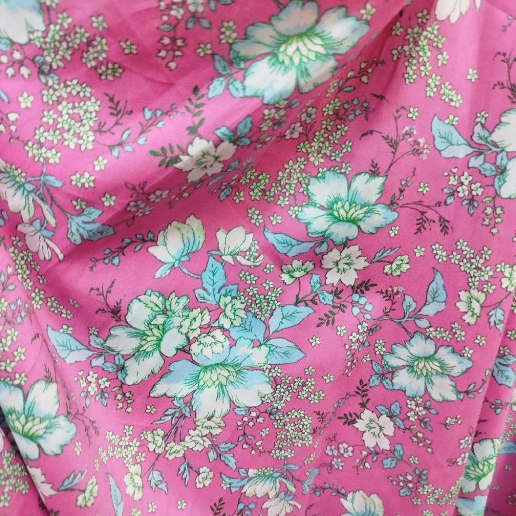 Kain Katun Poplin Floral Pink – Motif Bunga Besar Cantik & Lembut - Kain Katun Poplin Bunga Warna Ce