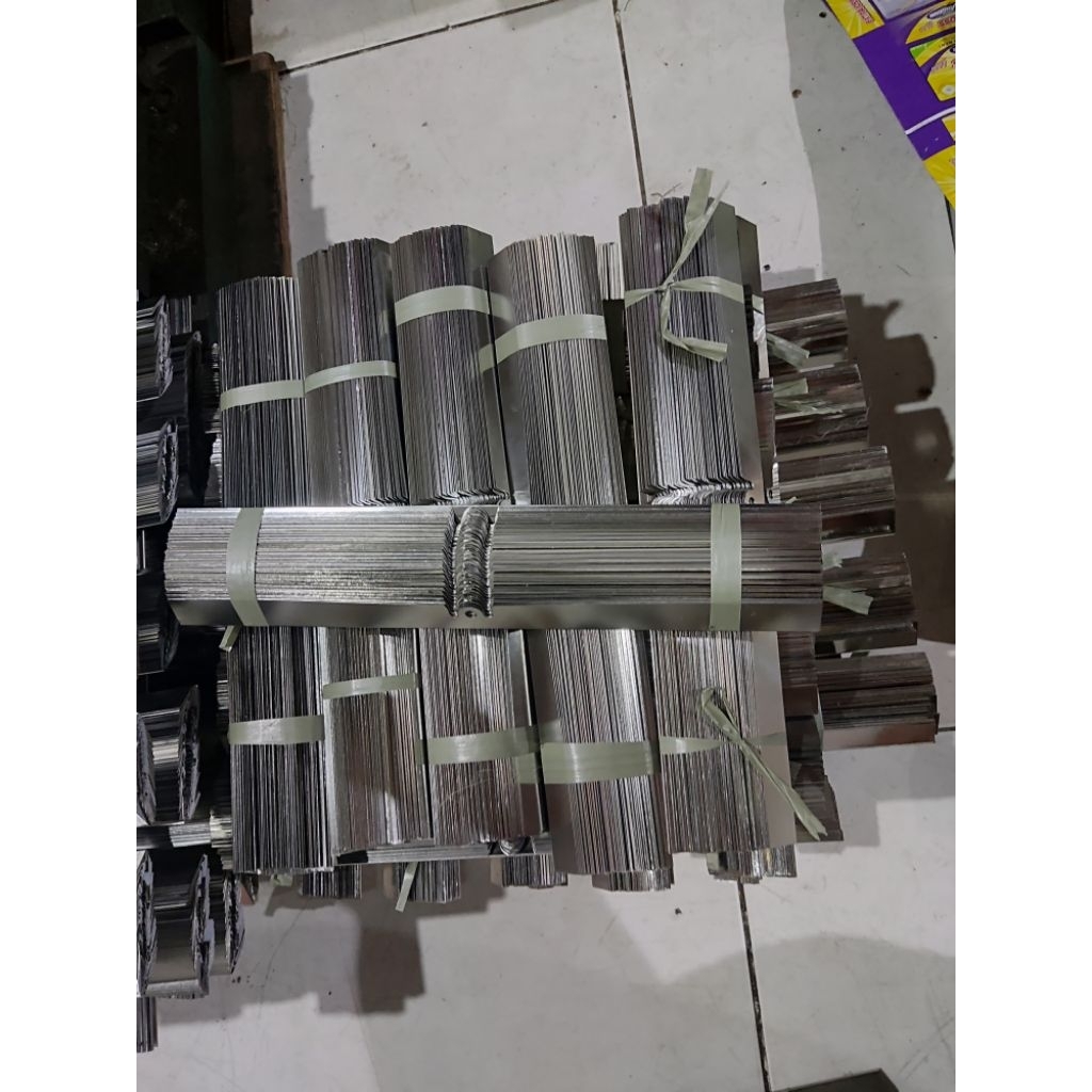 

Klep kalender ukuran 32cm