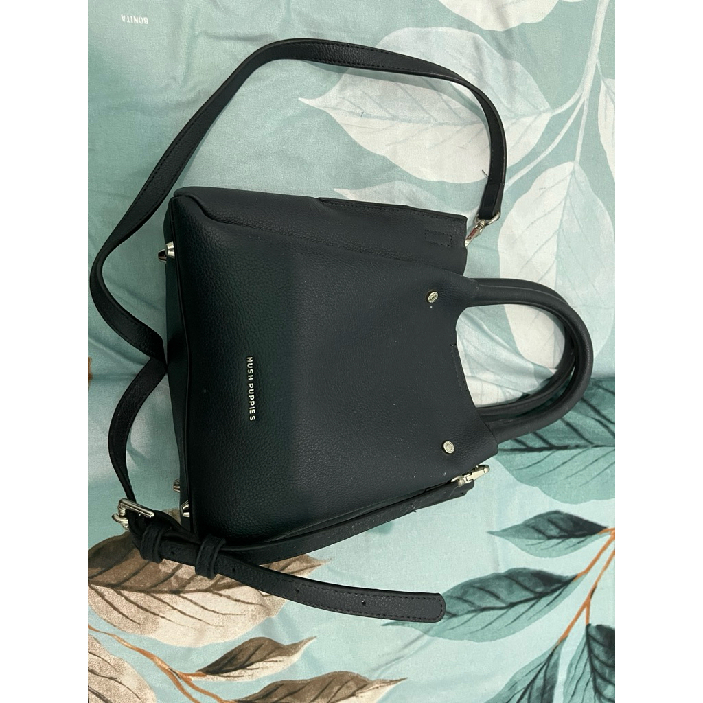 Hush Puppies satchel preloved