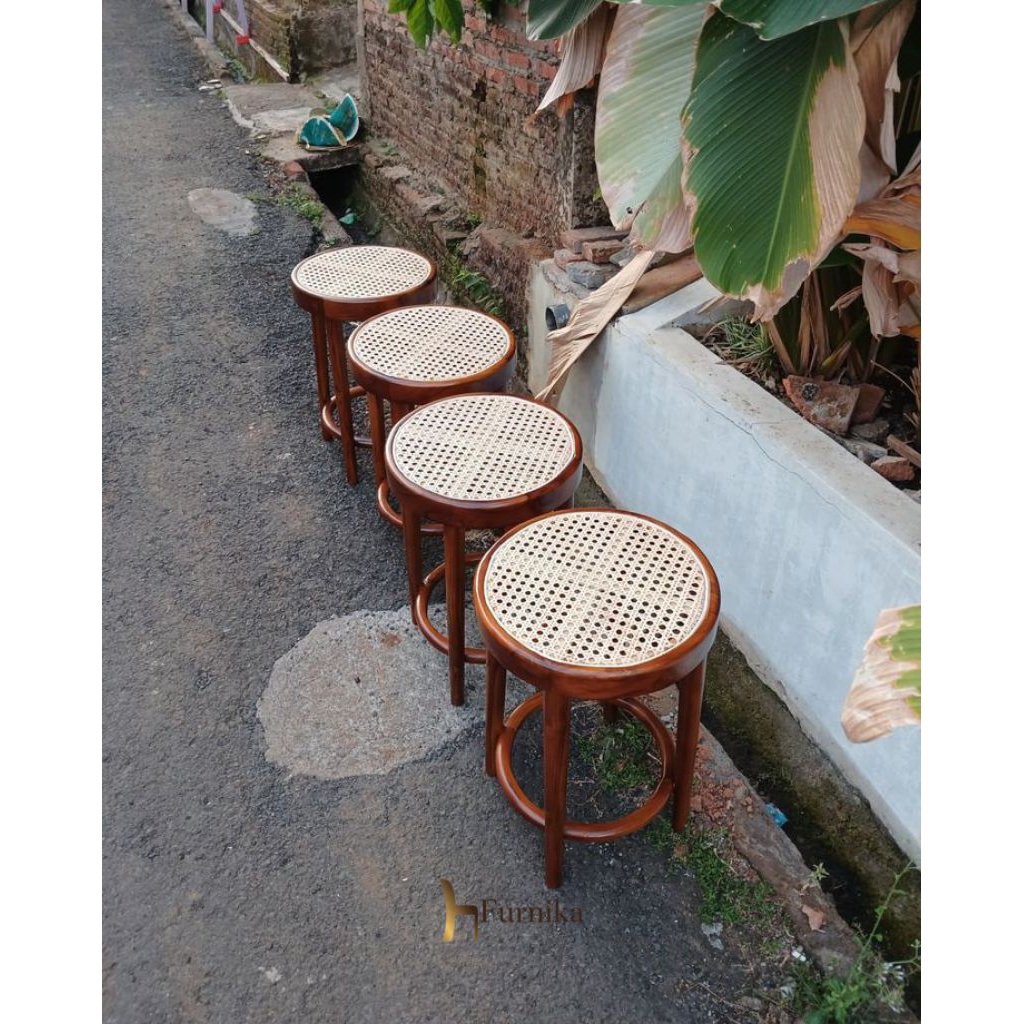 KURSI BAR, KURSI CAFE, KURSI ROTAN, KURSI MAKAN, KURSI BULAT ROTAN