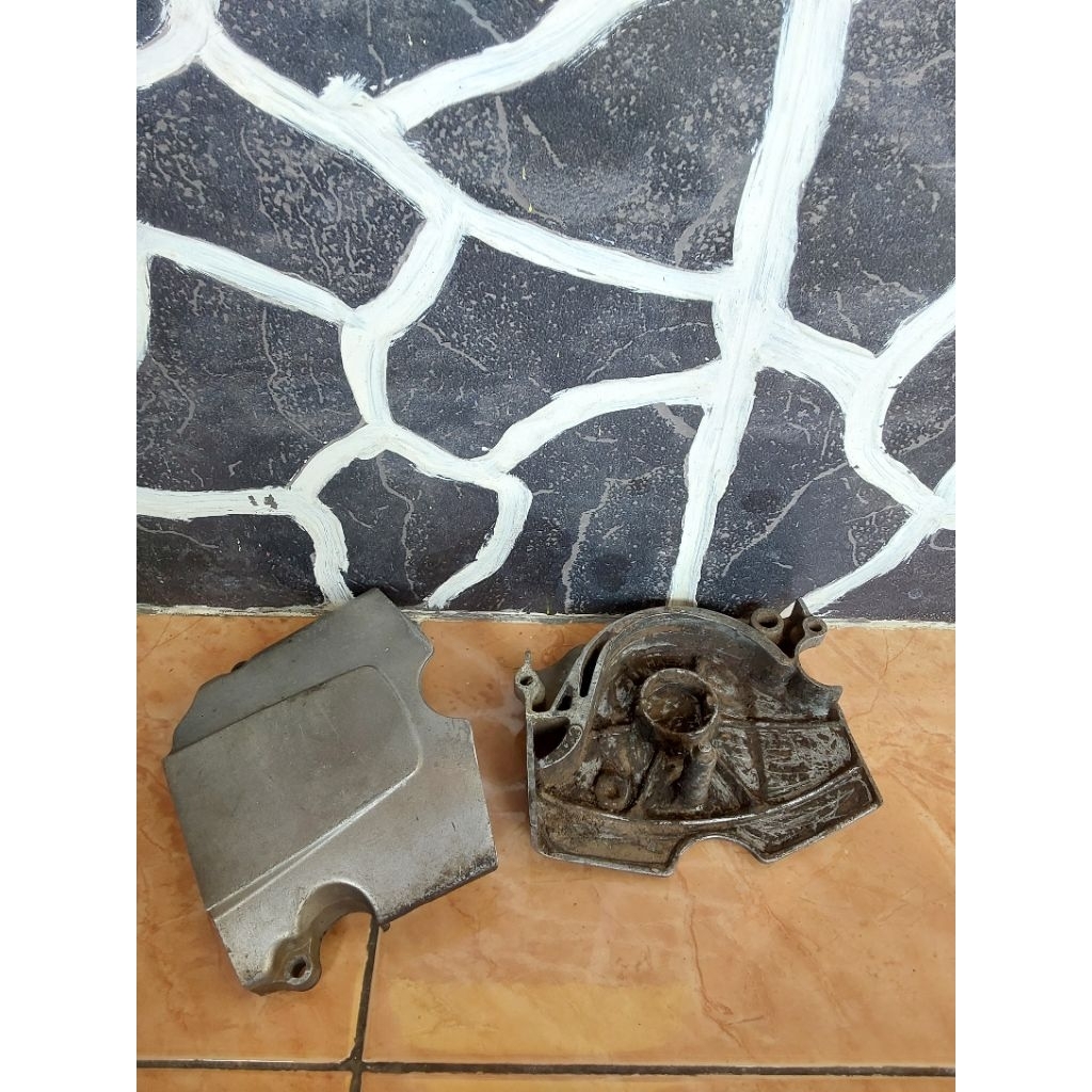 Cover ger Tutup rantai depan Honda GL max pro max Ori
