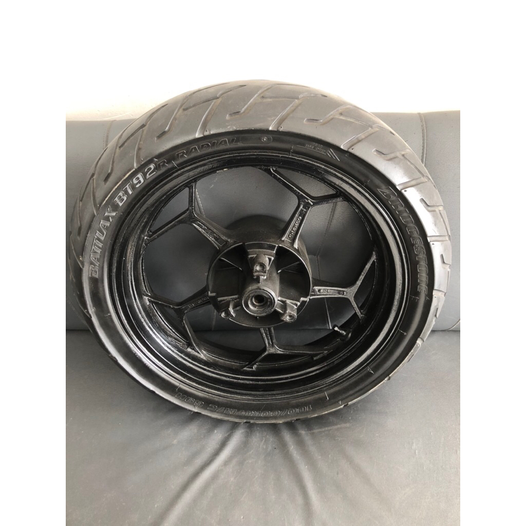 Velg Ninja 250Fi belakang set ban battlax