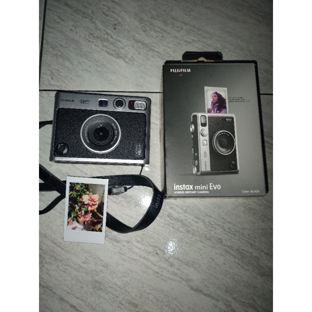 instax mini evo