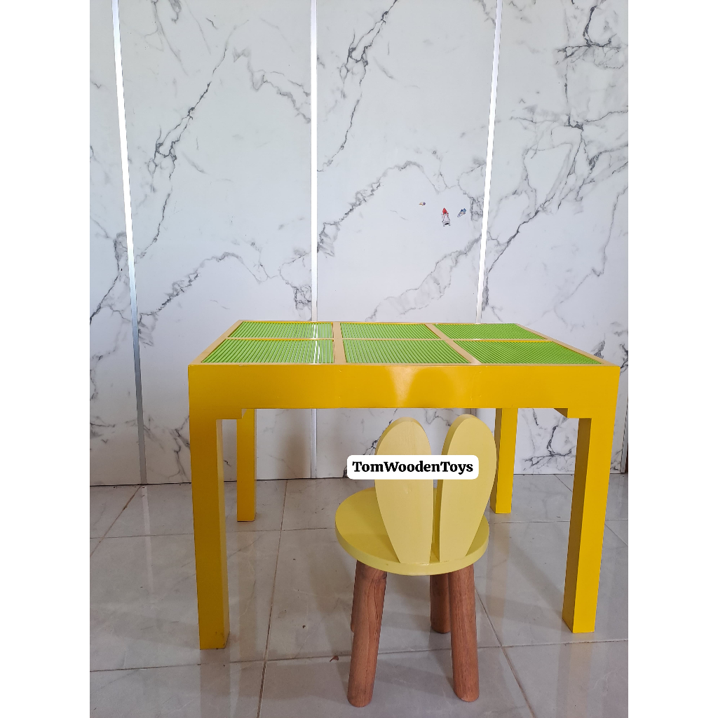 Meja Lego kayu dan kursi kelinci