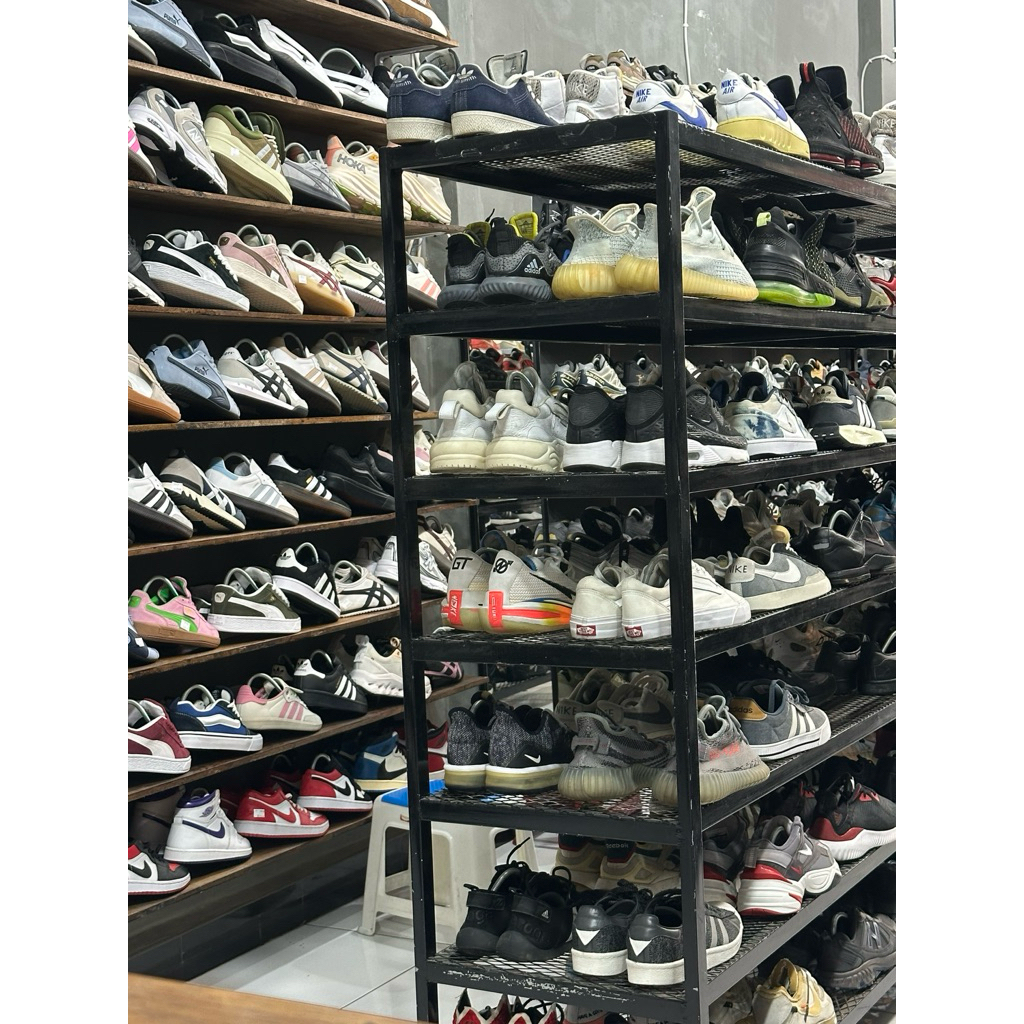 second_shoes