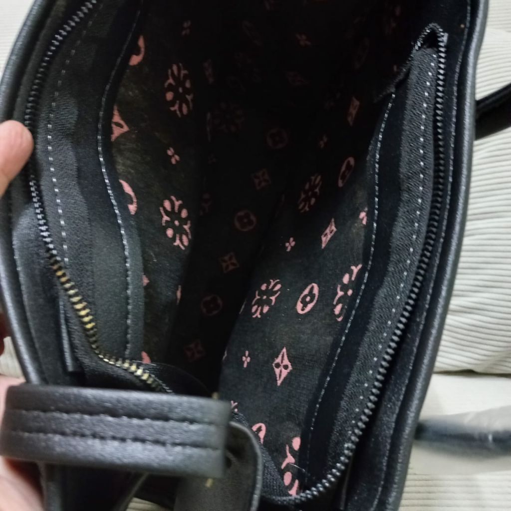 Tote Bag LV masih baru