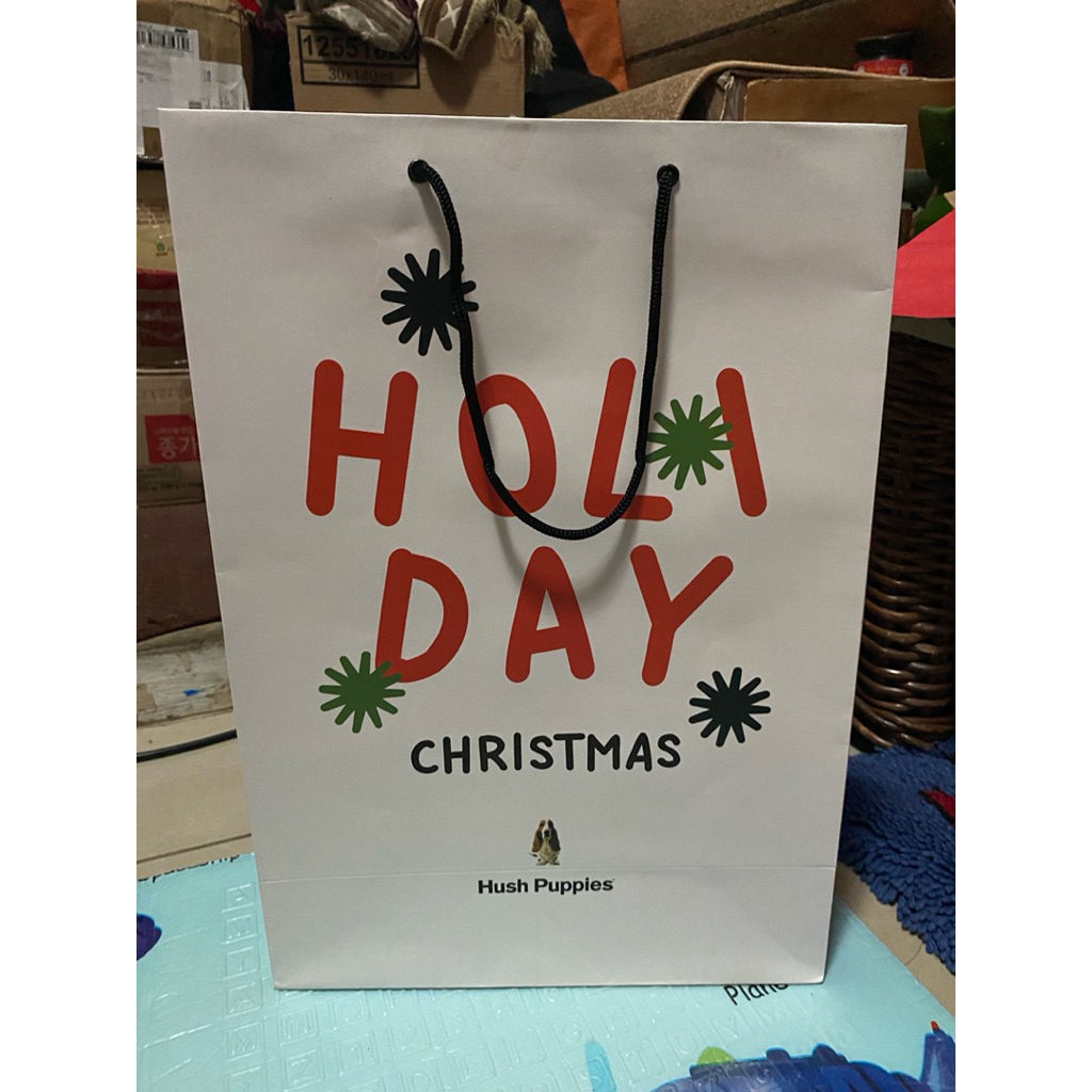 

Paperbag Hush Puppies