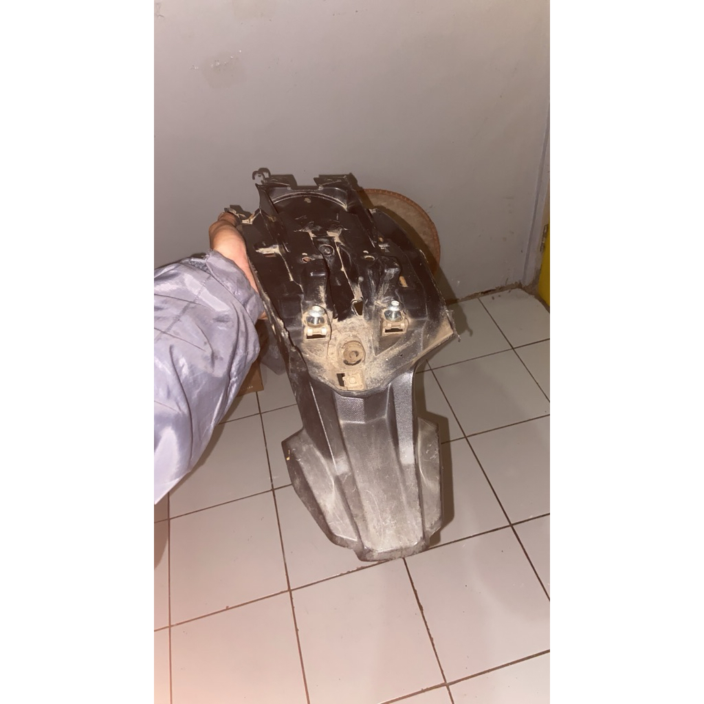 SPAKBOR BELAKANG COPOTAN CRF (BEKAS)