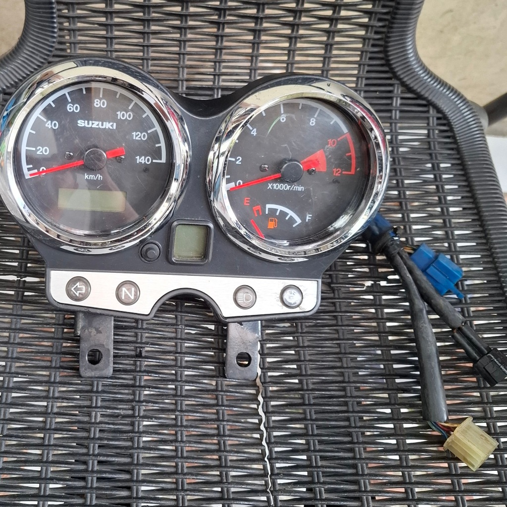 Spidometer Thunder 125 Bekas Kondisi Normal untuk Motor Suzuki, Kilometer di Bawah 5 Ribu