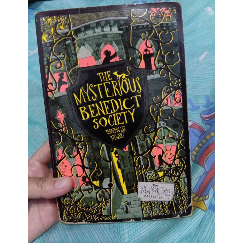 The Mysterious Benedict Society - Trenton Lee Stewart