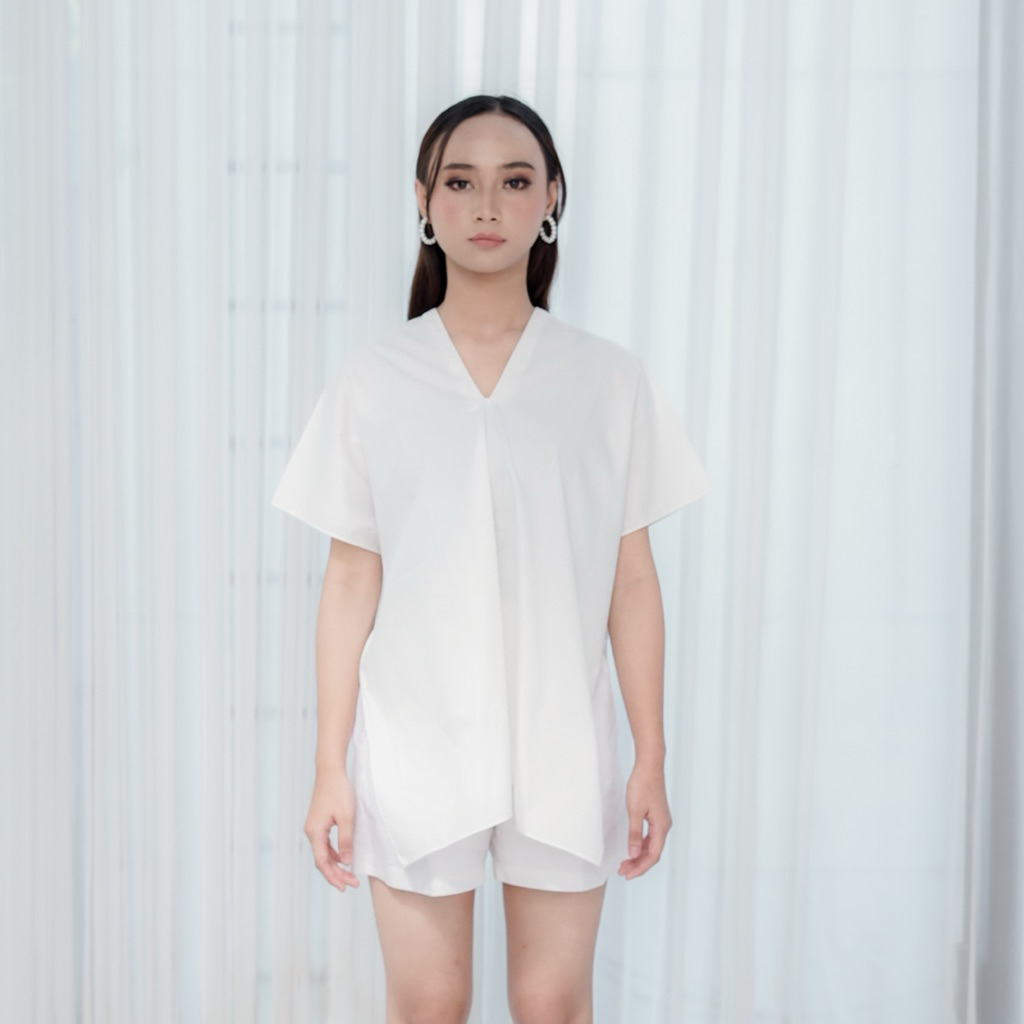 MOSELLAWEAR / Alma Top model V Neck / Blouse Wanita Premium Cotton / Atasan Belahan Samping by Mosel