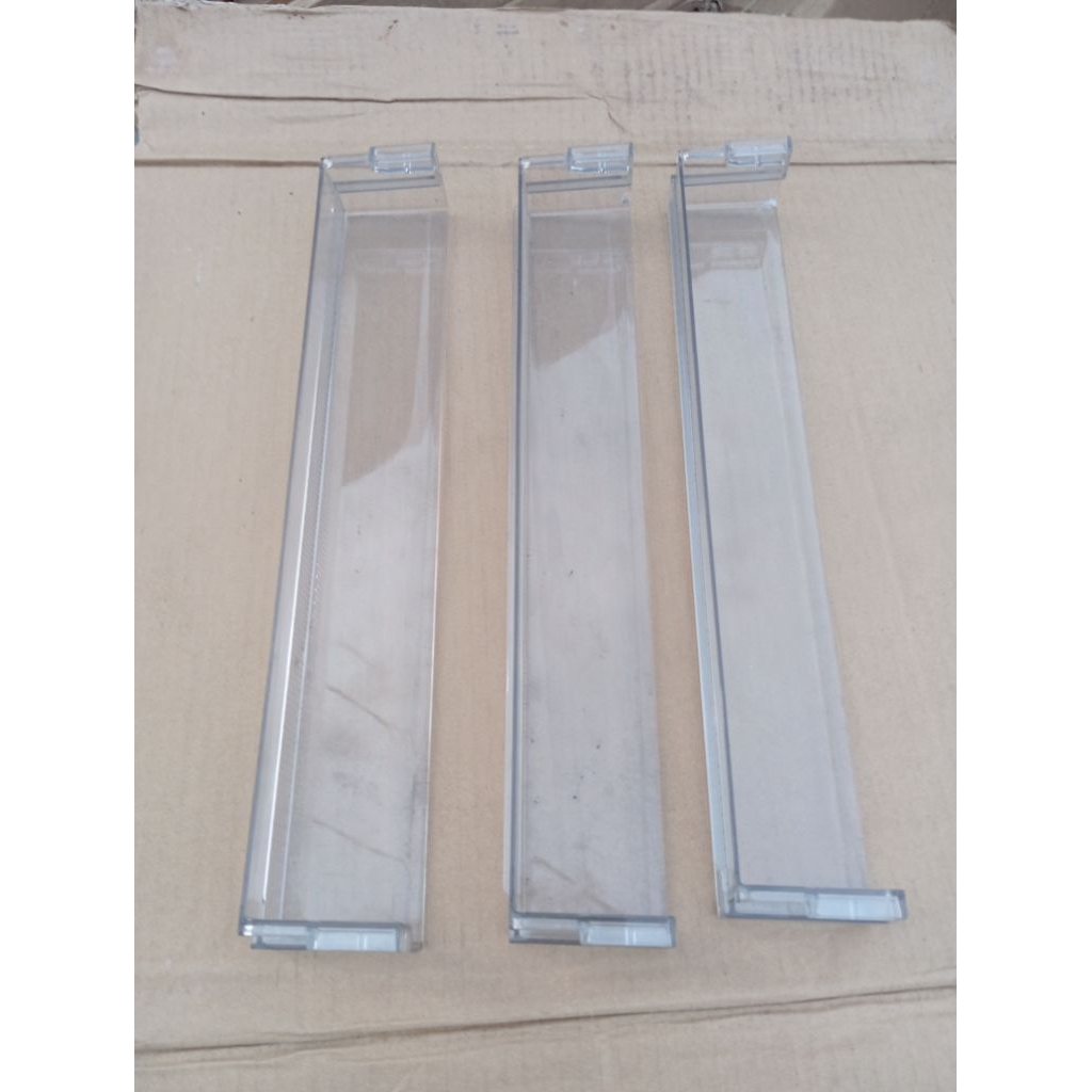 rak pintu kulkas /rak botol minuman