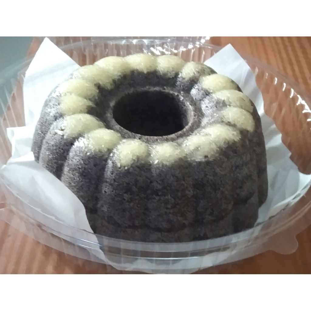 

Bolu ketan hitam keju lumer