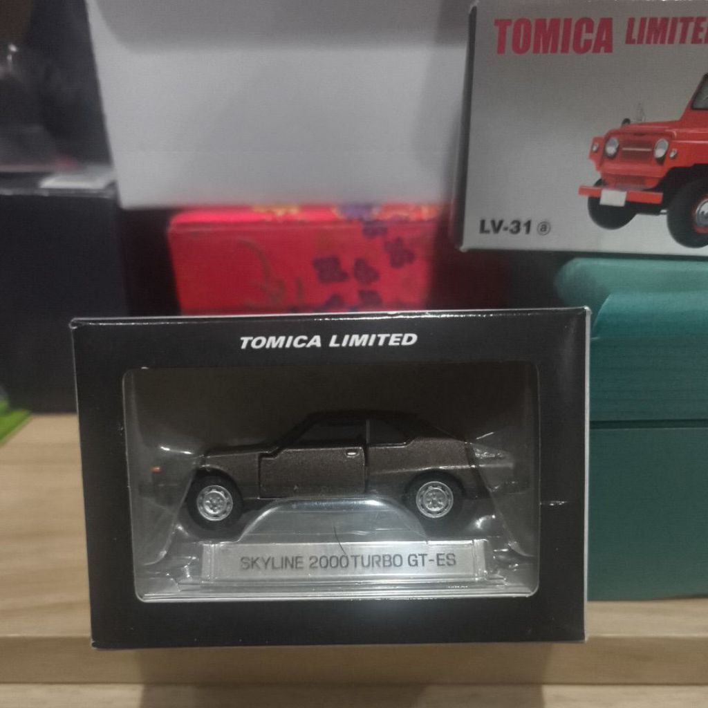 Tomica Limited Nissan Skyline 2000 Turbo GT ES Hitam Copotan Set 12
