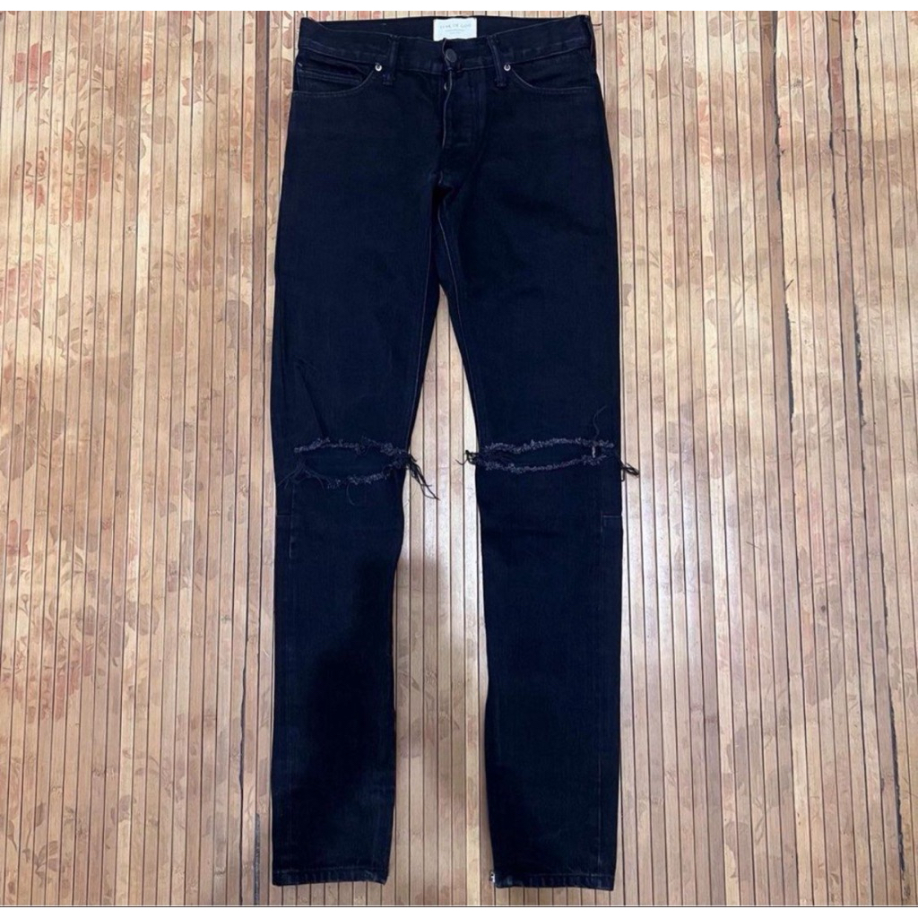 FEAR OF GOD BLACK WASH RIPPED JEANS SELVEDGE
