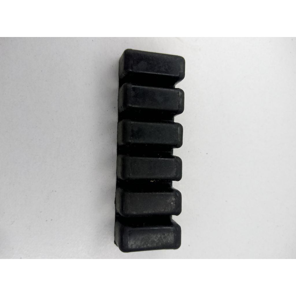 karet peredam blok mesin thunder 125