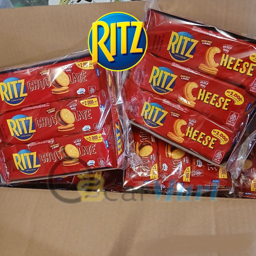 

RITZ Biskuit Sandwich Pack isi 12 pcs Crackers Cokelat Keju 27g