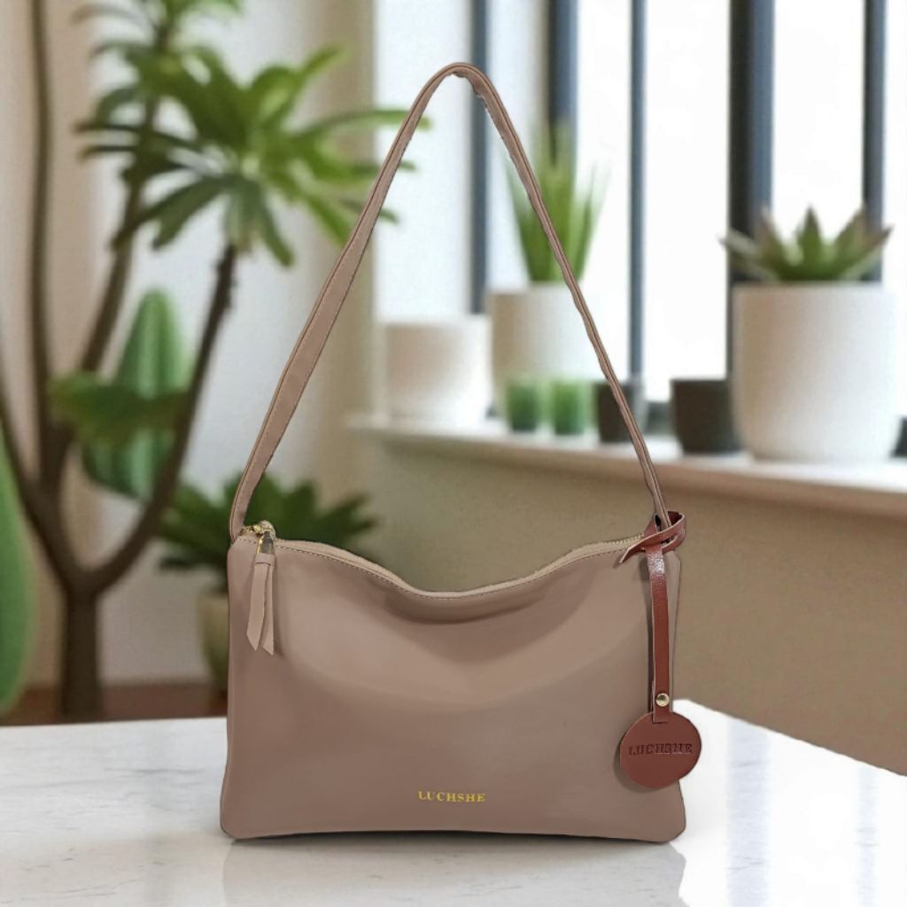 Tas wanita yerry sling bag wanita dilengkapi zipper kantong belakang