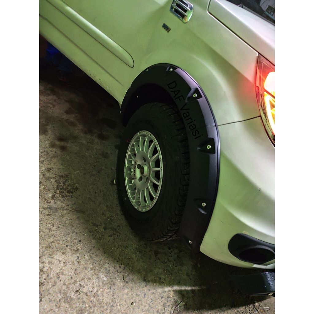 Over fender Terios model baut tahun 2006-2017