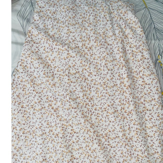 PRELOVED ROK BUNGA BUNGA PANJANG