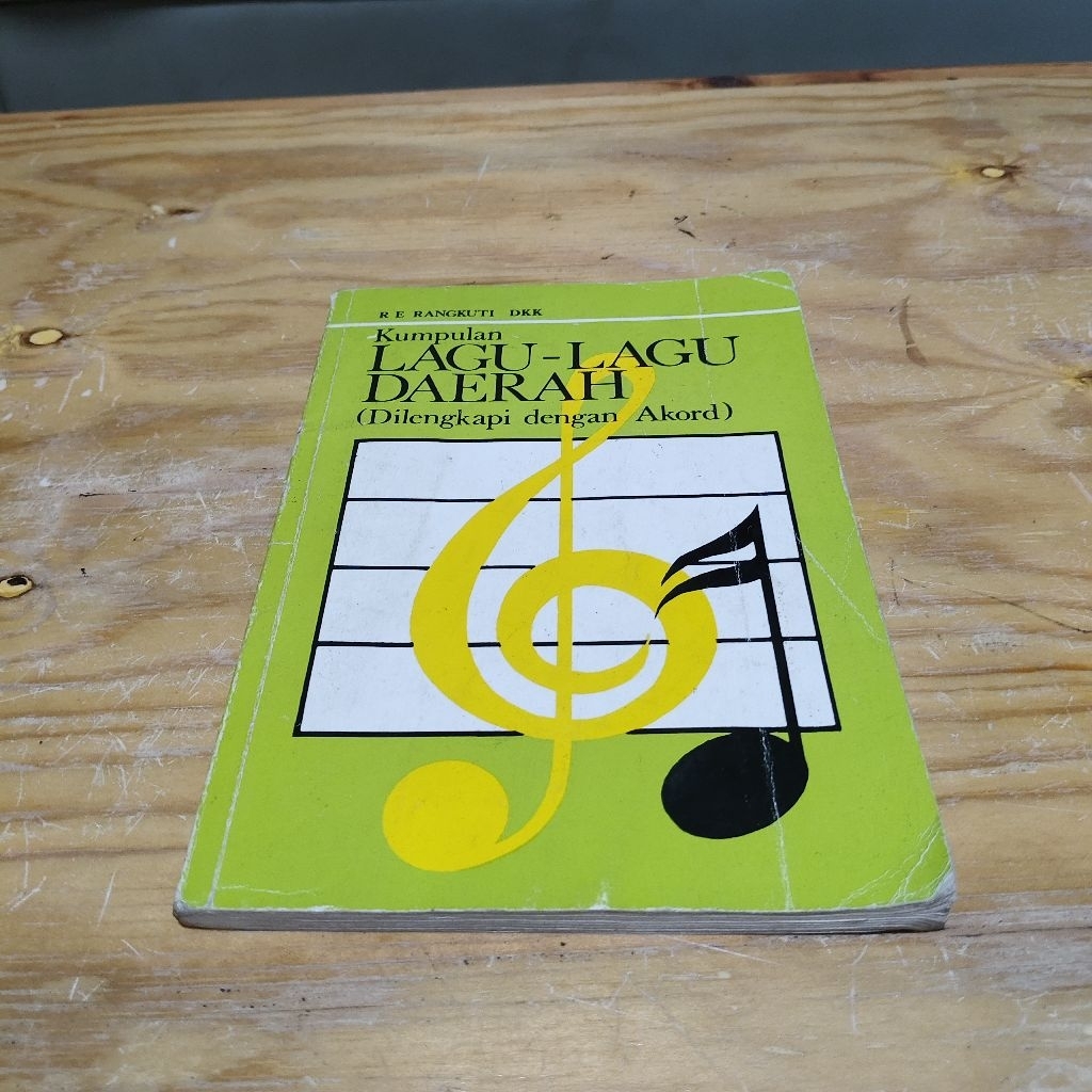 Buku Kumpulan Lagu Lagu Daerah
