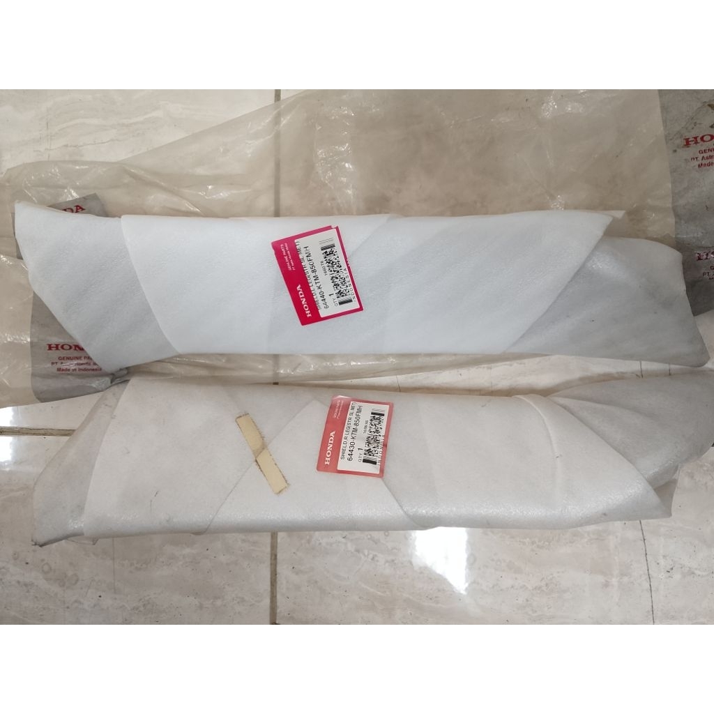 Shield Leg L & R Set Silver Leksil Sayap Luar Kiri Kanan Honda Supra X 125 Old 64430KTM850FMH - 6444