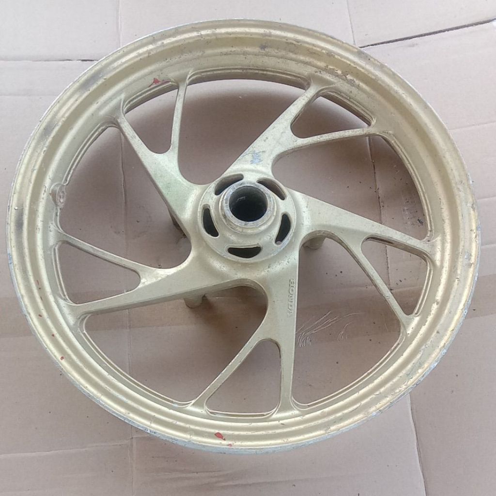 veleg depan cb150 r new CBR 150 k45