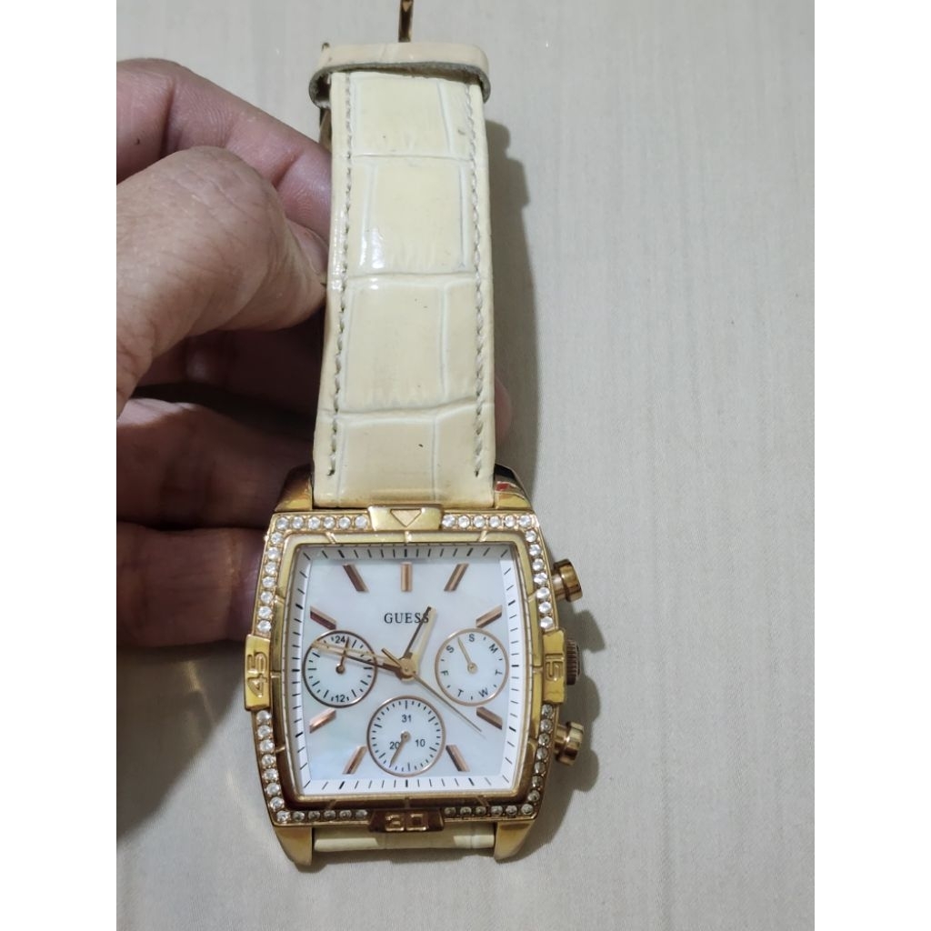 Preloved Jam Guess