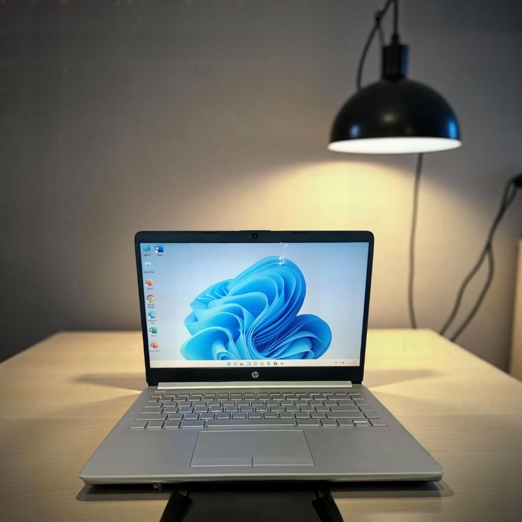 HP 14s-dk0xxx – AMD A4 / RAM 4GB / 14” / Radeon R3