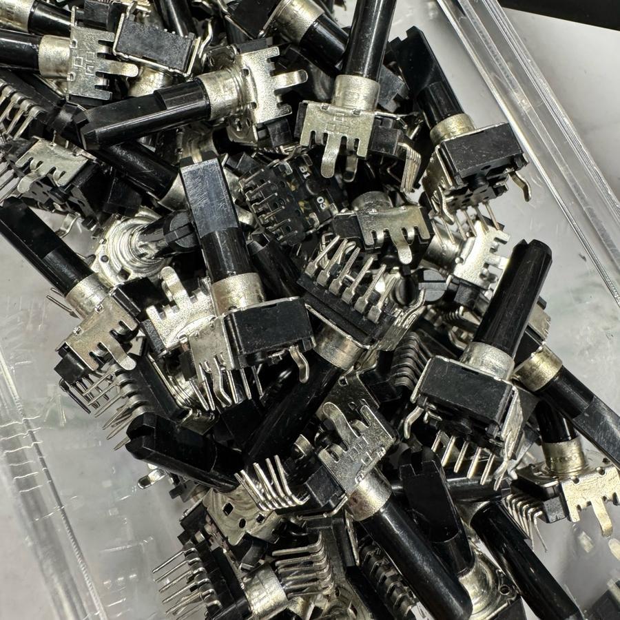 Potensio Balance 6 pin B10k Stereo Kaki 6 Tekuk Volume Mixer B103