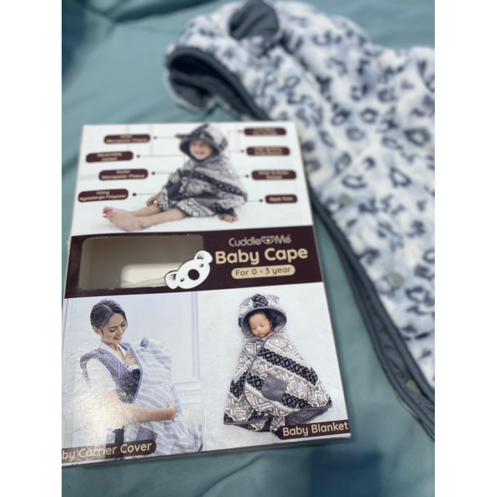 Preloved NEW Baby Cape Cuddle Me