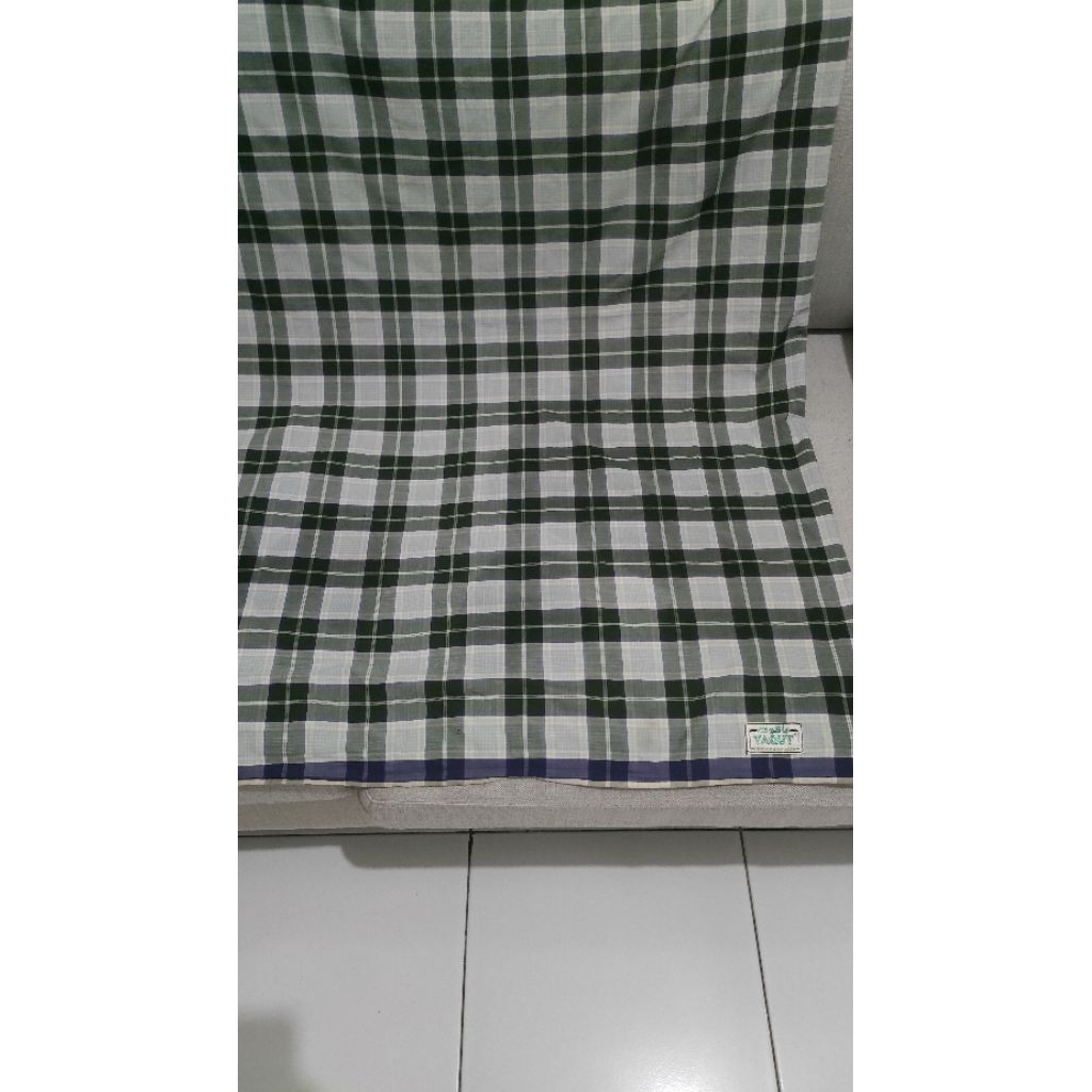 Sarung bekas merk YAQUT