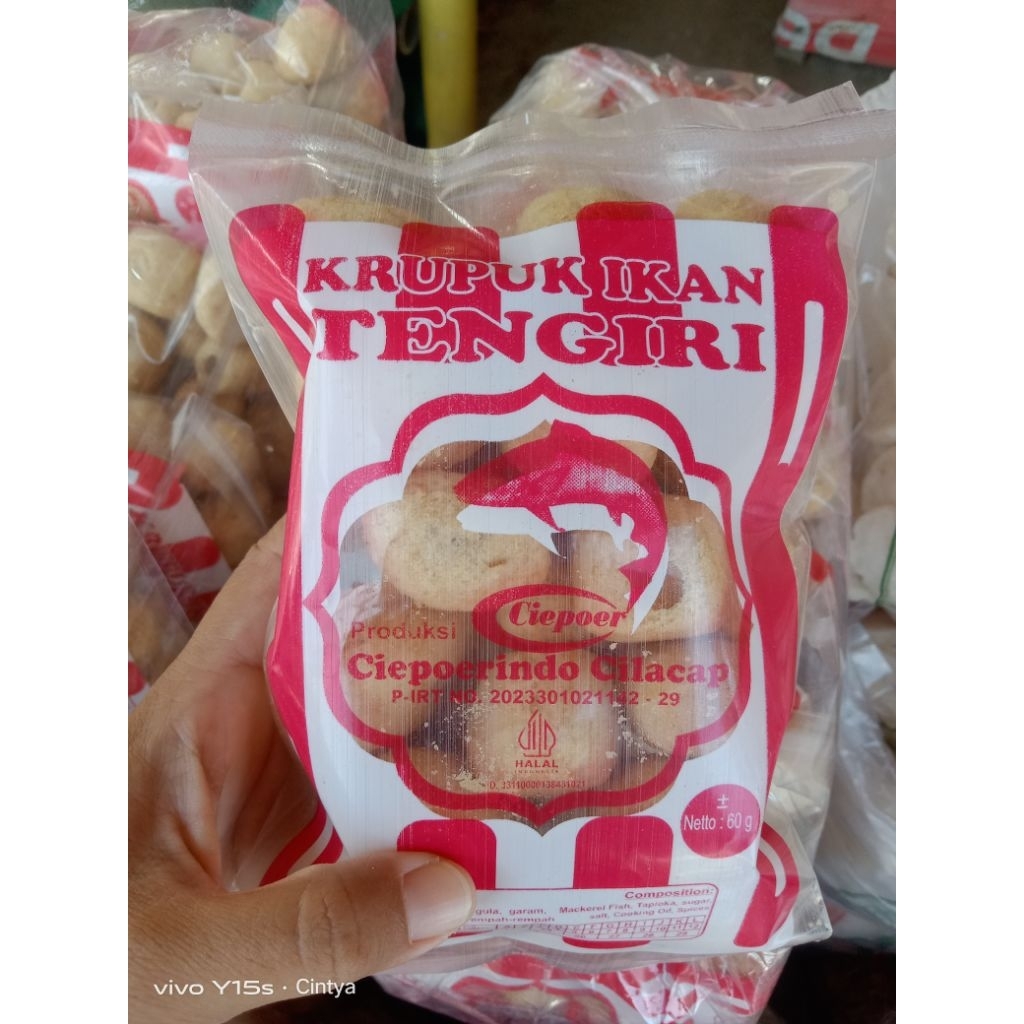 

Kerupuk Ikan Tengiri renyah, gurih dan lezat