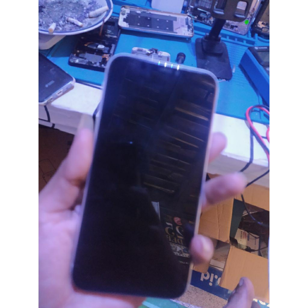 iPhone xr 64gb minus mati mesin -putih