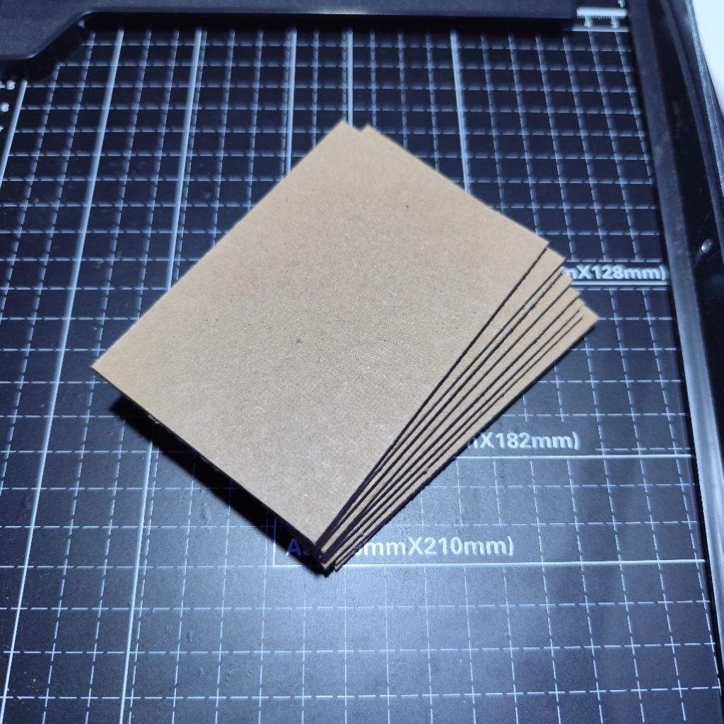 

[10pcs] Yellowboard / Kertas Karton No.30 Ukuran 7cm x 10cm | Yellowboard No.30 | Photocard