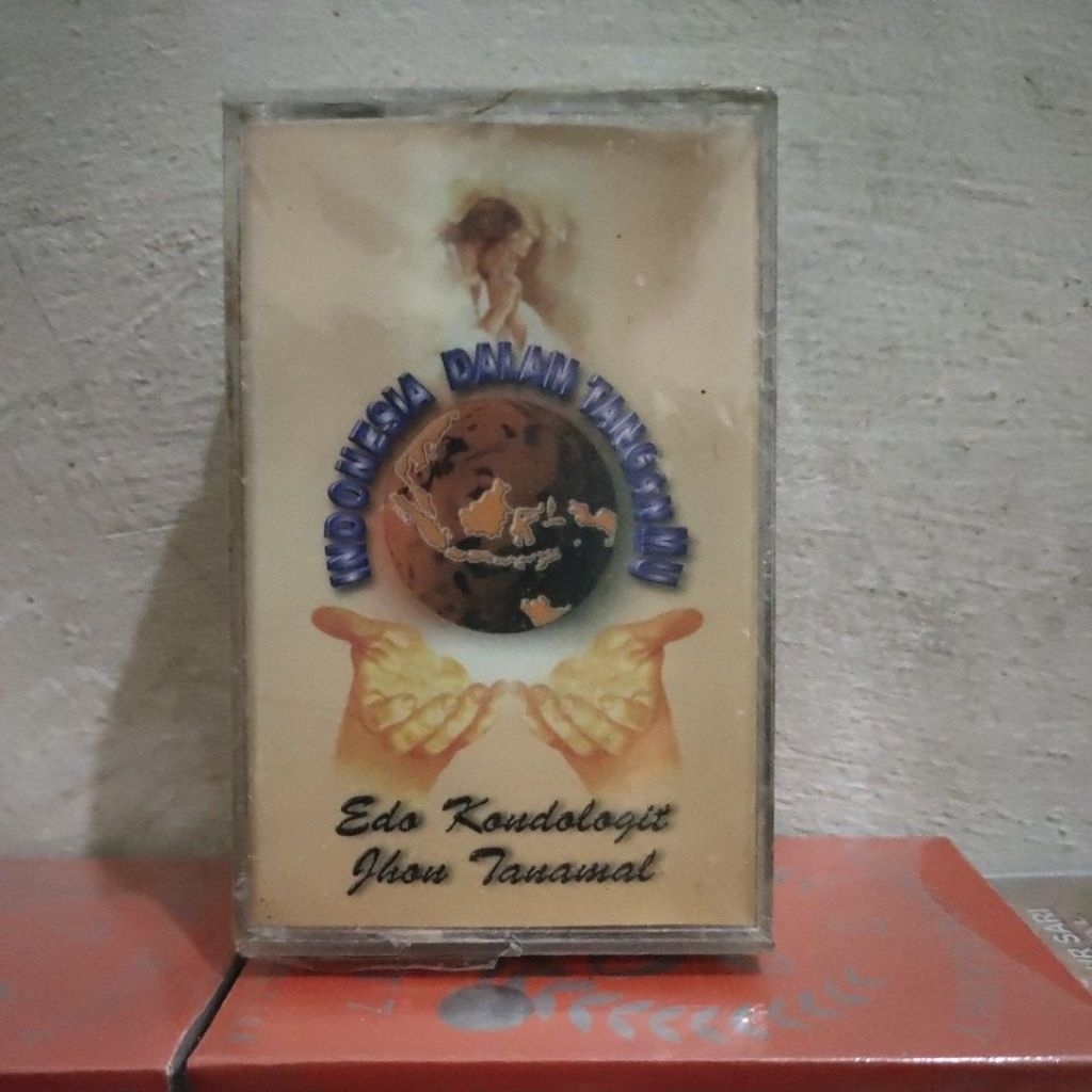kaset pita Indonesia dalam tanganmu(edo kondologit)baru