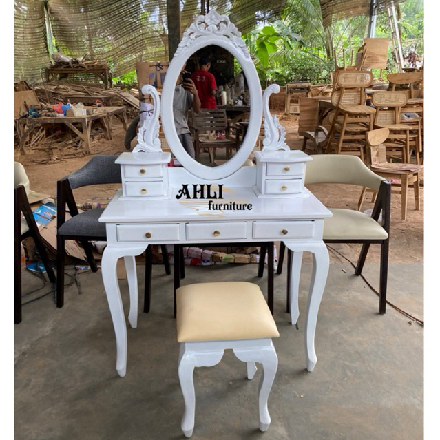 Tolet Kartini Cat Duco Putih Kayu Jati